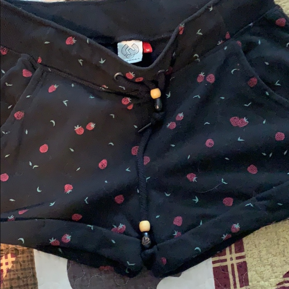 Ragwear black joggers shorts